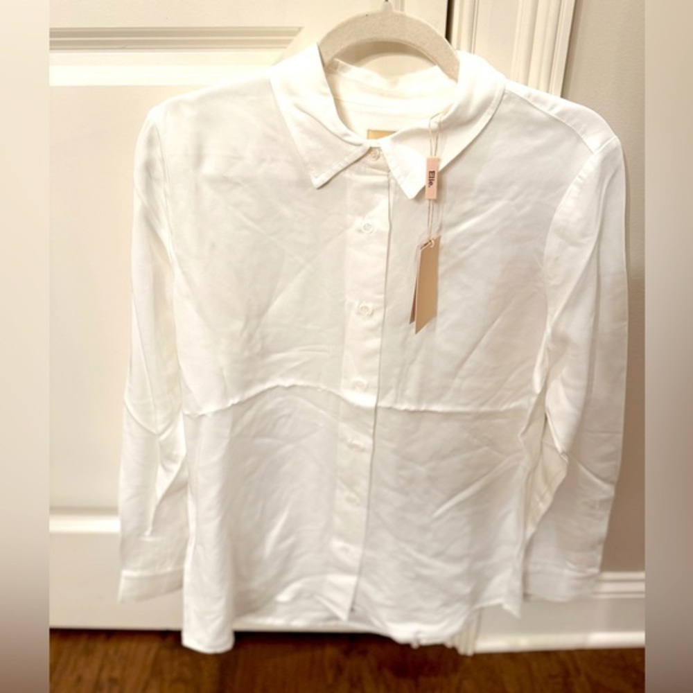 Elie Tahari Classic Cream Button-Up Blouse Size Medium
